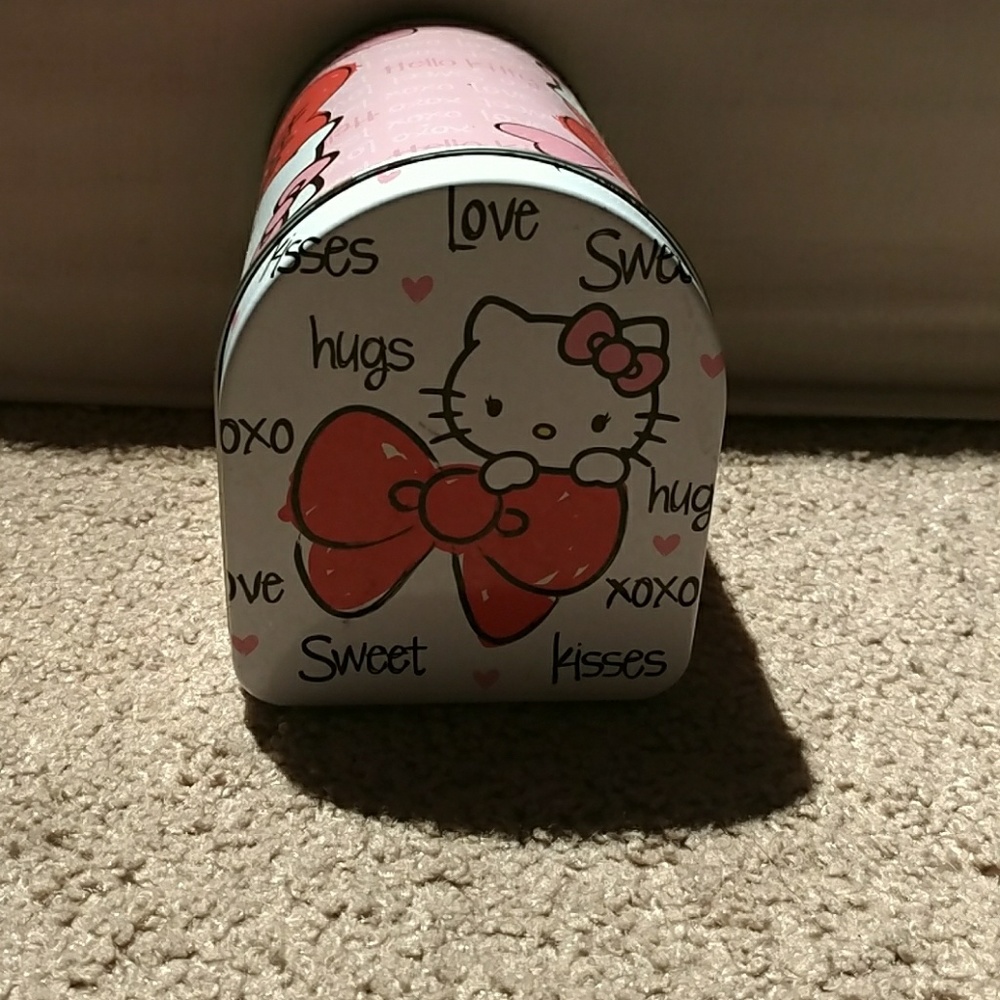 Hello kitty  mail box - Picture 2 of 4